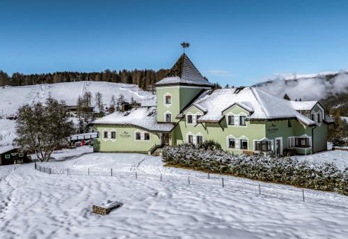 Villa Pana — 4-Star Luxury Hotel in Santa Cristina Valgardena, Italy