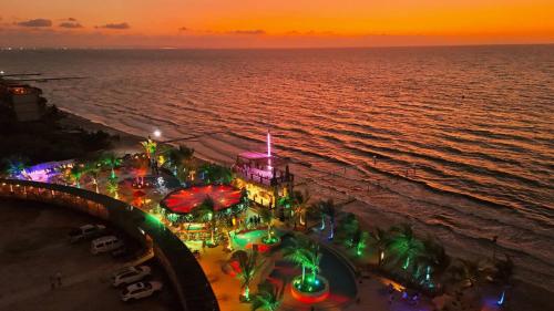 Laguna Beach Brisa Marina playa Frances in Covenas, Colombia