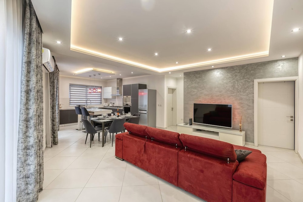 Luxury Cosy 3 Bedroom Apt in Gzira close to Sliema StJulians by walk — 4-Star Luxury Hotel in Gzira, Malta