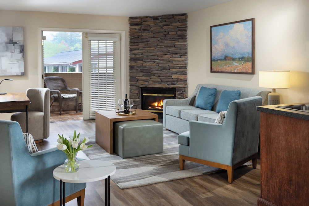 Meadowbrook Inn - photo 19