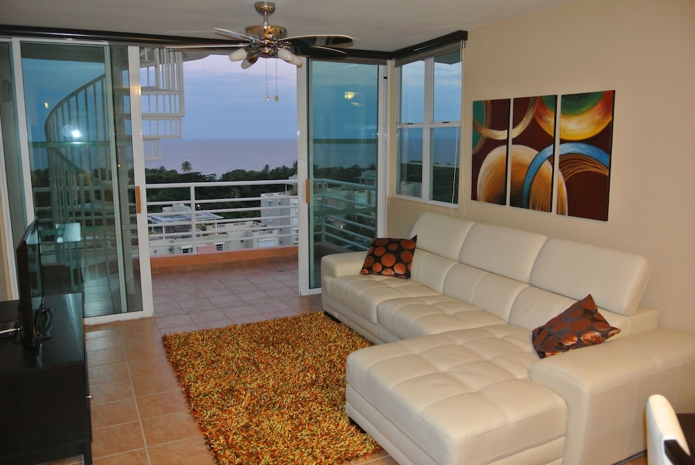 Villa del Faro Penthouse — 4-Star Luxury Hotel in Maunabo, Puerto Rico