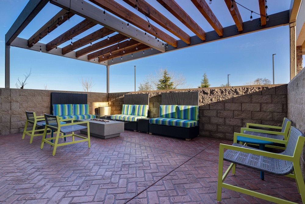 Home2 Suites by Hilton Redding - photo 50