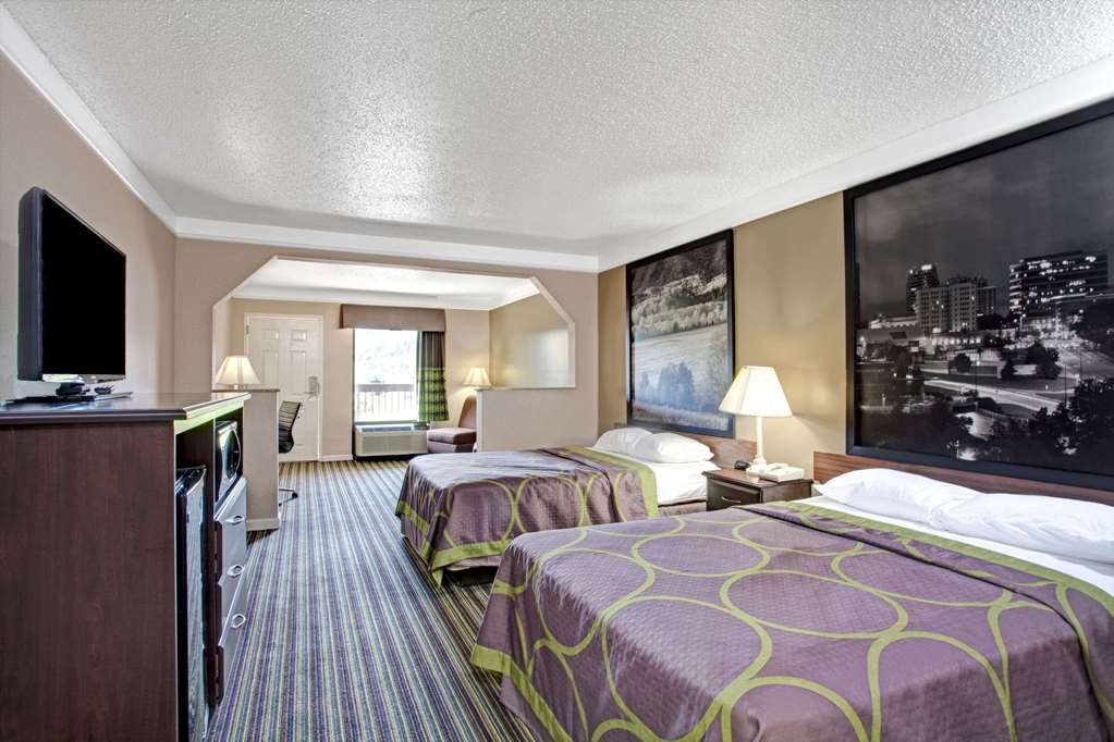 Super 8 by Wyndham Knoxville East - photo 19