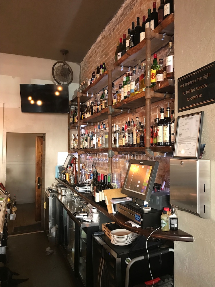 Hotel Sutter - photo 57