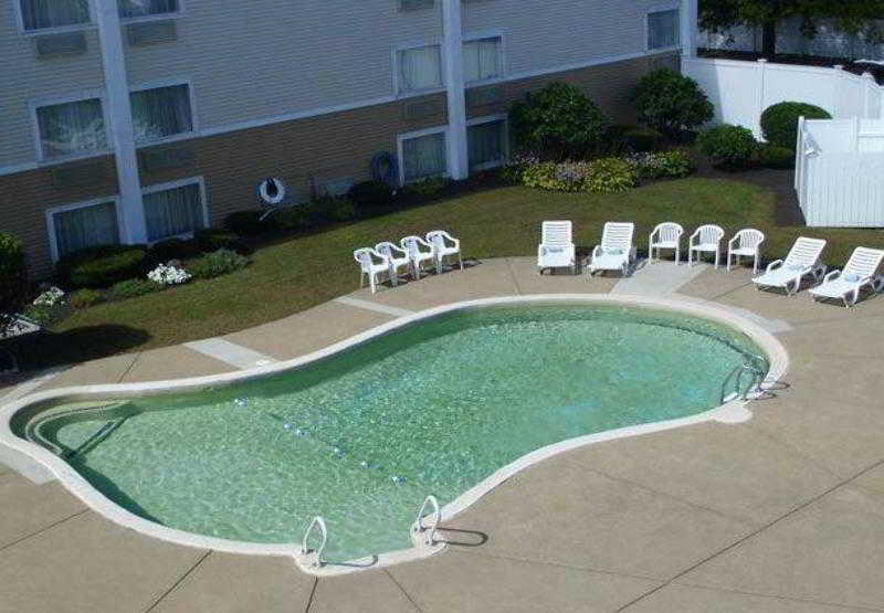 Fairfield Inn - photo 4