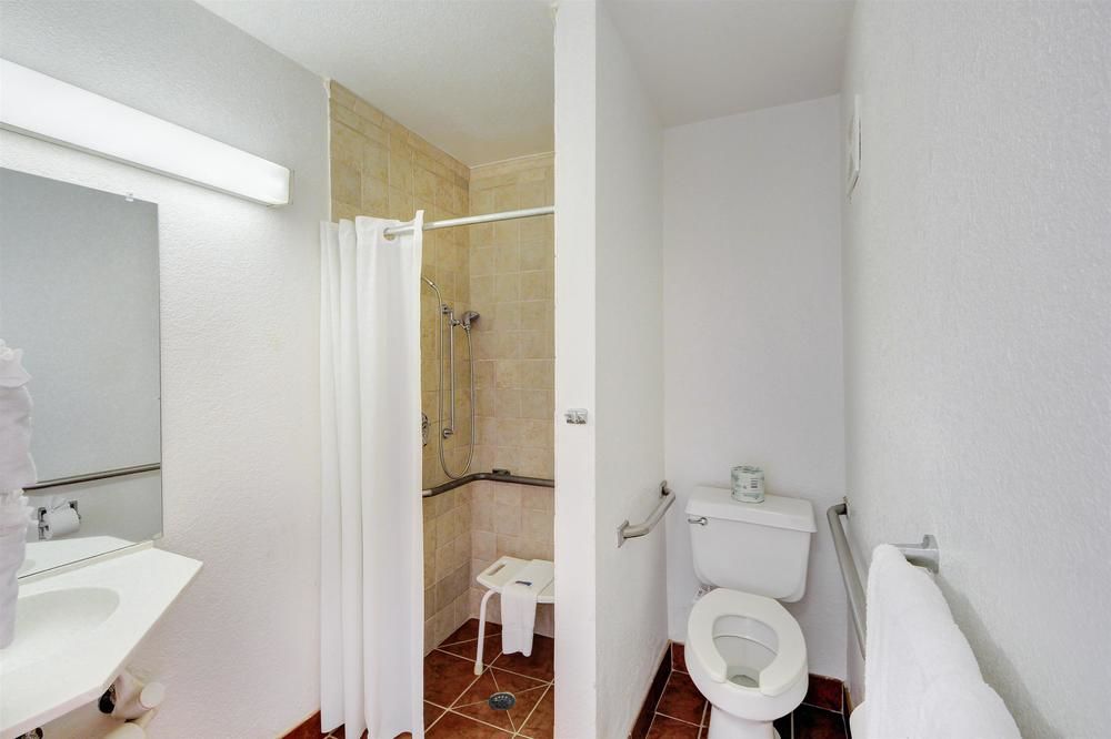 Motel 6 Oklahoma City Airport - photo 15