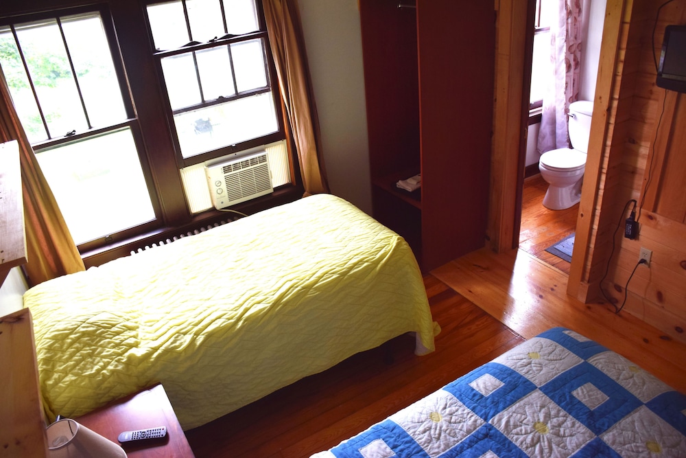 The Baseball Hotel - photo 12