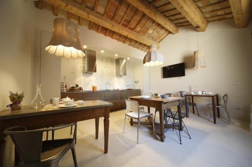 Residenza Corso Baccio — 4-Star Luxury Hotel in Sant'elpidio A Mare, Italy