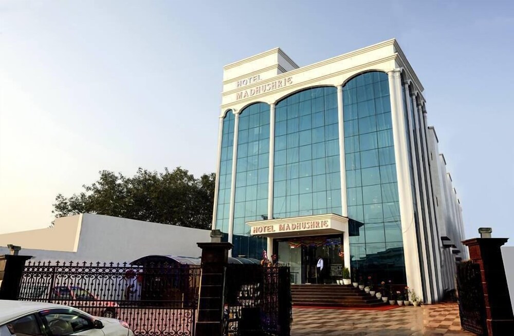 Hotel Madhushrie - last minute hotel in Agra