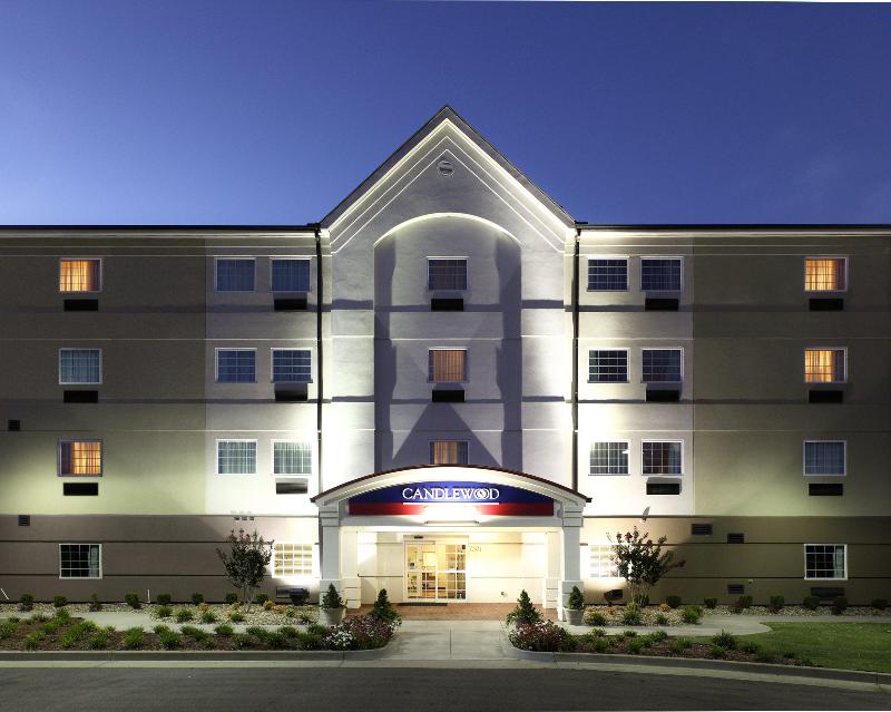 Suburban Studios Fort Smith - photo 17