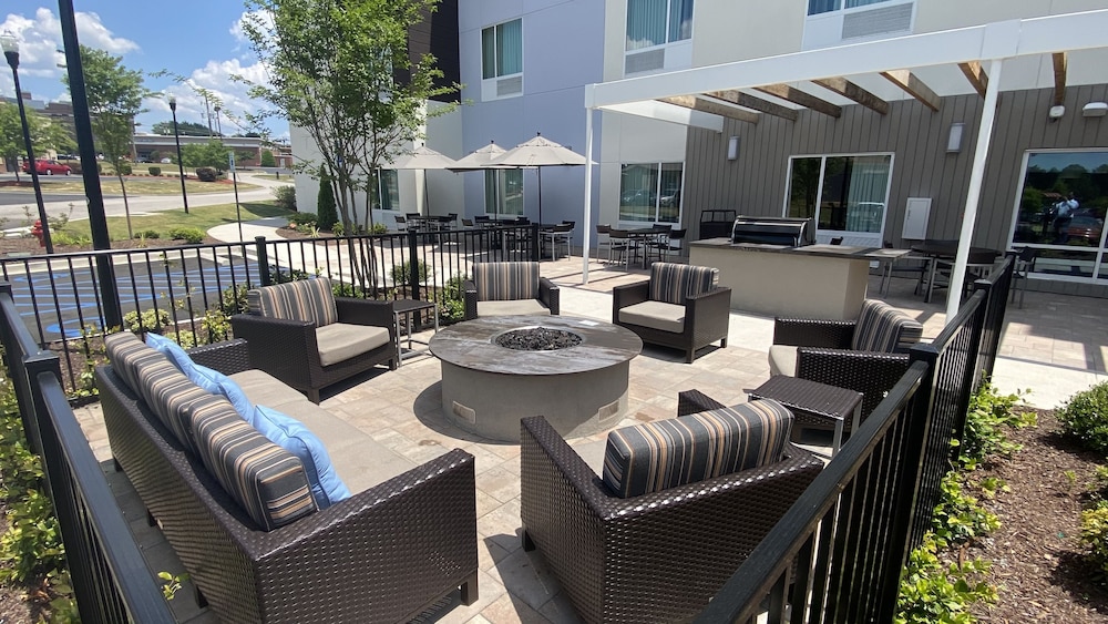 TownePlace Suites Columbia West Lexington - photo 84