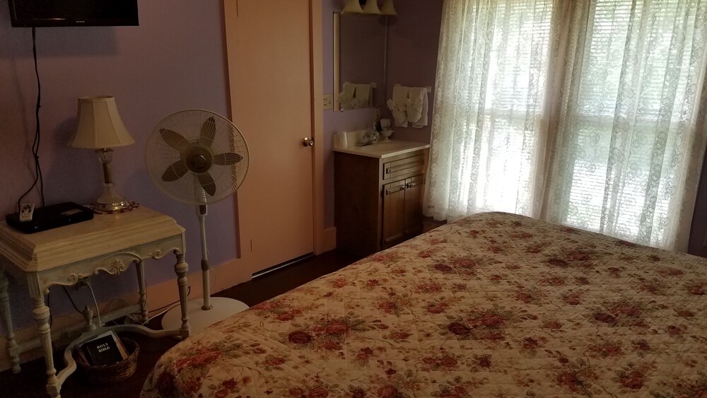 Ozark Country Inn - photo 24