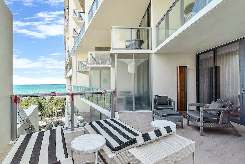 Private Residences at W SoBe by LRMB - photo 41