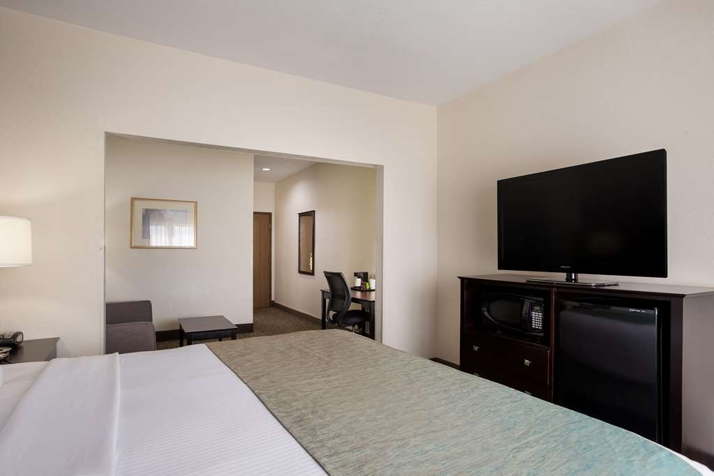 Best Western Kendallville Inn - photo 12