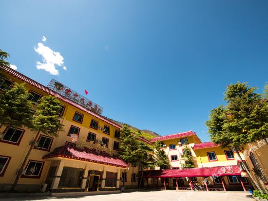 Tangzhong Hotel Jiuzhaigou in Aba, People's Republic of China