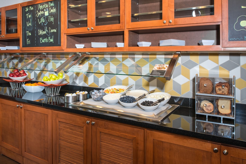 Hyatt Place Dallas North Arlington Grand Prairie - photo 34