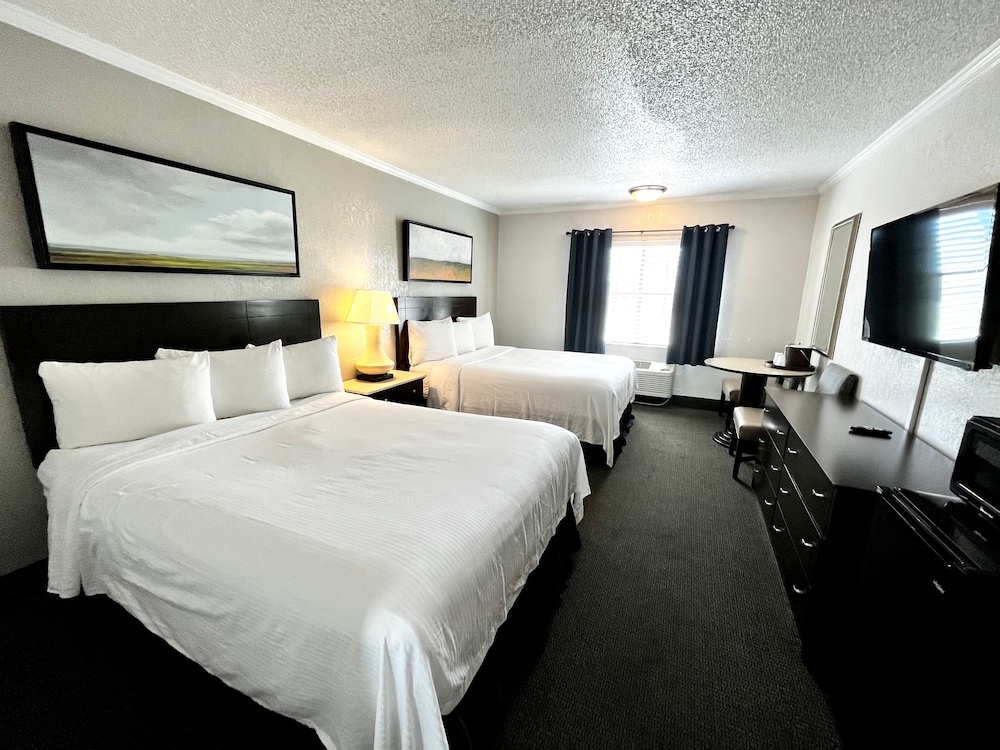 At Home Inn & Suites - photo 32