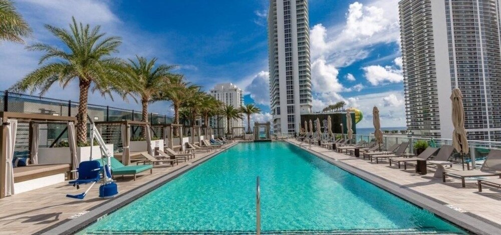 Hyde Beach House Luxury Condo resort 2 Bedroom Condo by RedAwning - photo 39