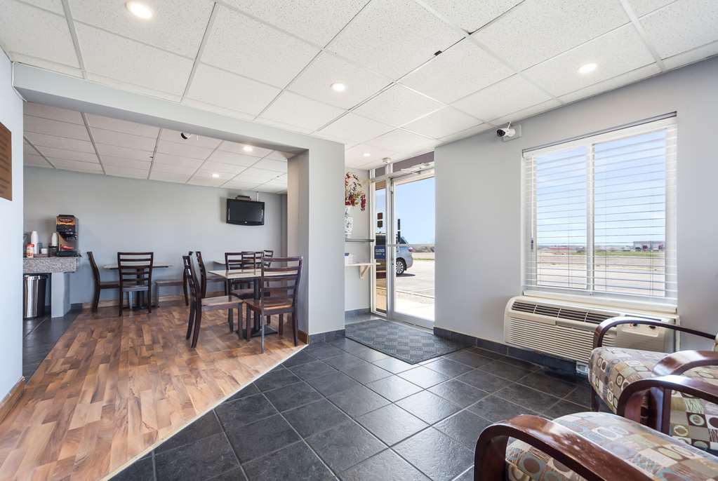 Rodeway Inn Lincoln West University Area - photo 10