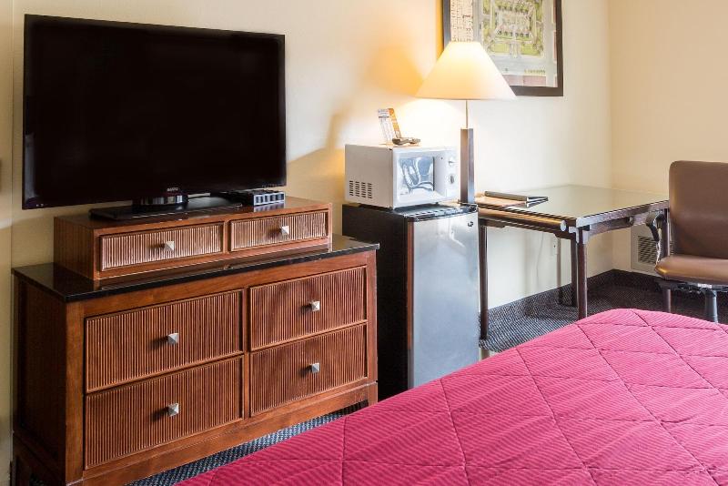 Cedars Inn - photo 32