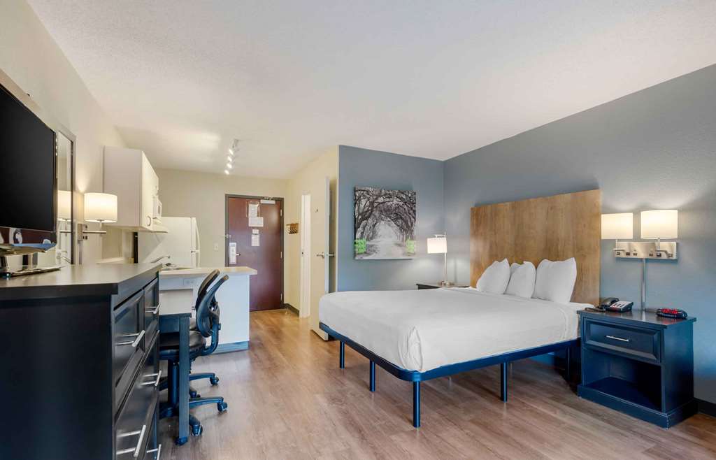 Extended Stay America Suites Charlotte University Place - photo 15