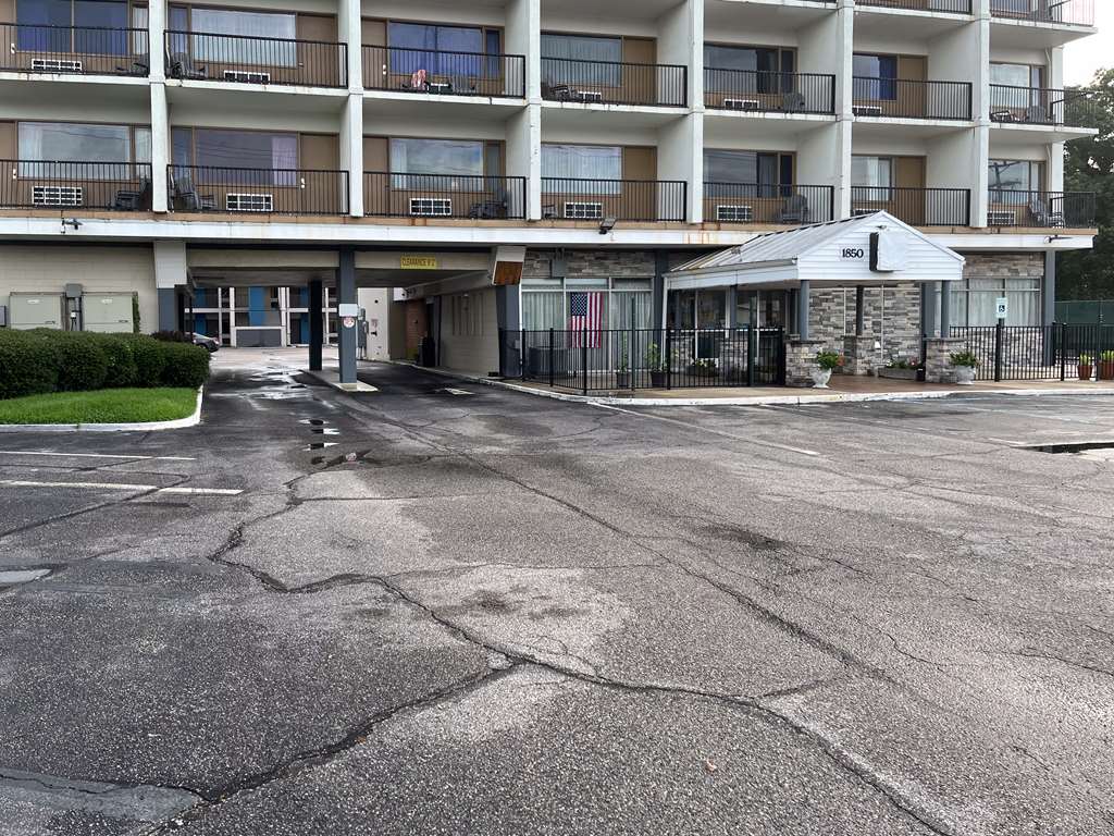 Rodeway Inn Norfolk - photo 3