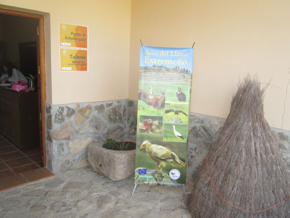 Los Chozos de la Roca — La Roca De La Sierra — photo 3