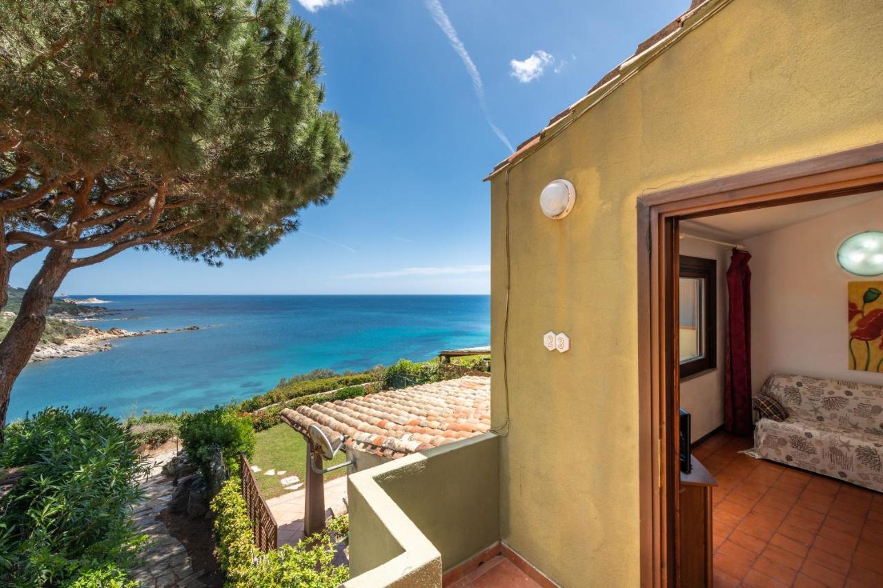 Accu is Prezzus tipo D1 fronte mare in Villasimius, Italy