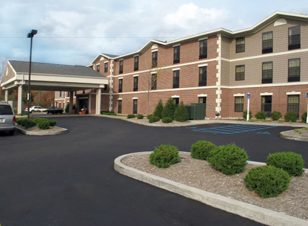Hampton Inn & Suites by Hilton Petoskey - photo 71