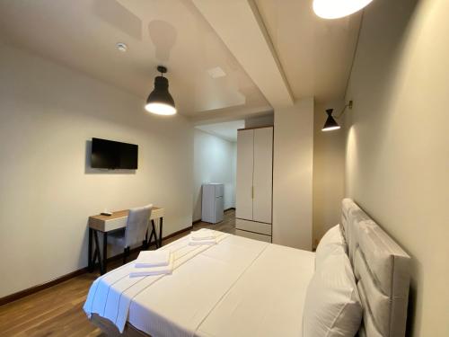 Hotel Leonardo