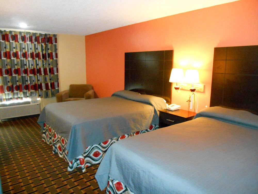Red Roof Inn & Suites San Angelo - photo 14