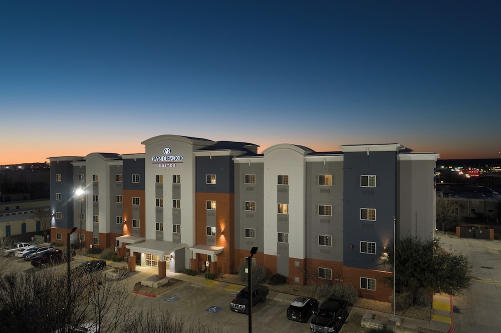 Candlewood Suites San Marcos by IHG - photo 21