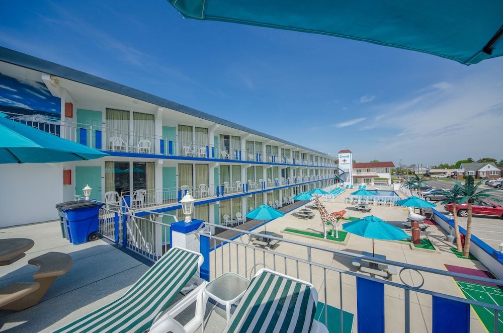 Compass Family Resort - photo 3