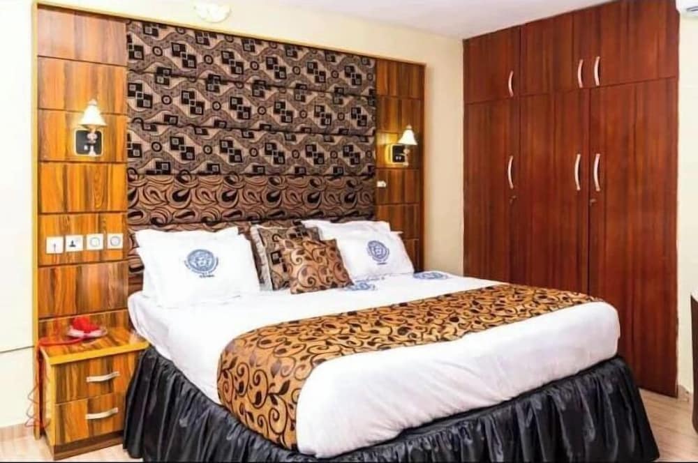 Eagle Destiny Hotel and Apartment in Asaba, Nigeria