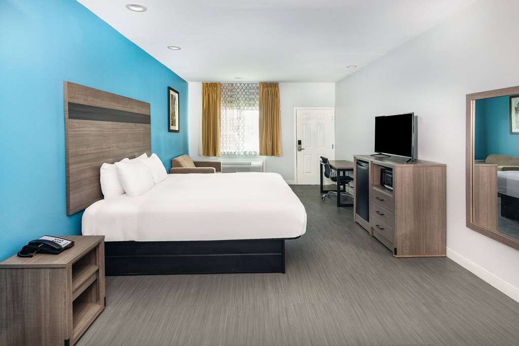 Baymont by Wyndham Freeport Texas - photo 39