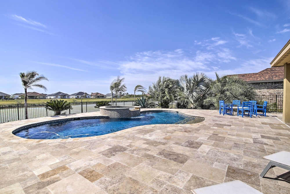 Laguna Vista Resort Style Home Private Pool and Spa - photo 14