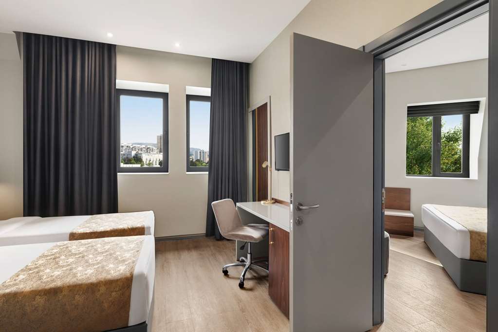 Guest room