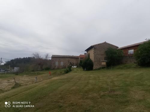 Ferme De Fenivou pet-friendly hotel Boulieu-Les-Annonay
