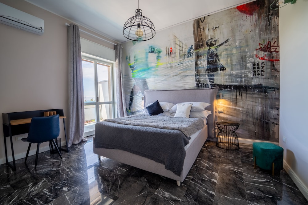 Urban Rooms — 4-Star Luxury Hotel in Taranto, Italy