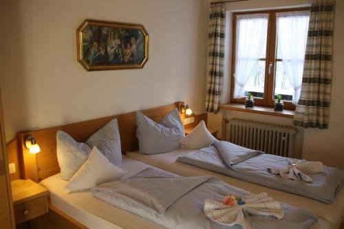 Pension Schusterpeter — 4-Star Luxury Hotel in Wackersberg, Germany