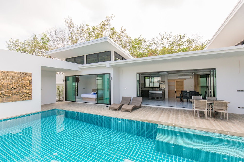 Skypool Villa by G Estate Phuket — 4-Star Luxury Hotel in Rawai, Thailand
