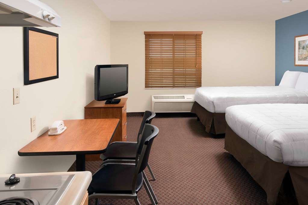 WoodSpring Suites San Antonio North Live Oak I 35 - photo 11