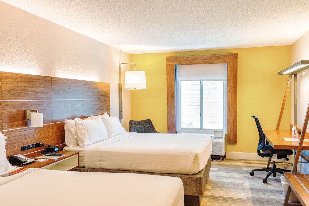 Holiday Inn Express Charleston by IHG - photo 5