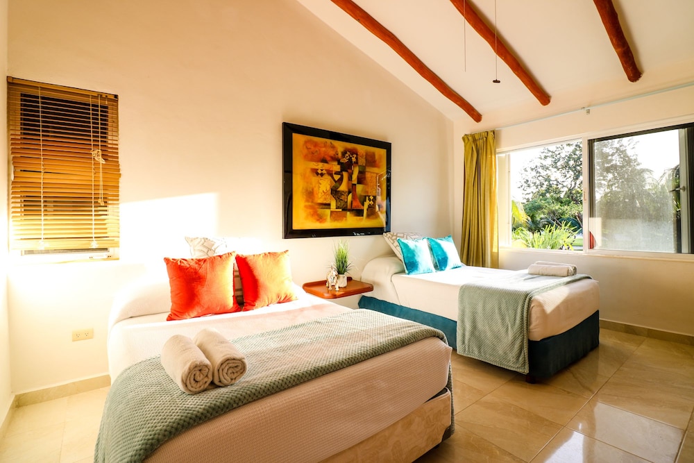 Villa Mayamar A10 — 4-Star Luxury Hotel in Playa Del Carmen, Mexico