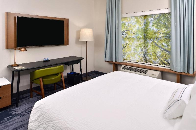 Fairfield Inn & Suites by Marriott Canton - photo 54