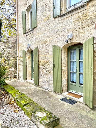 Grand Studio Sur Jardin En Centre Ville in Uzes, France