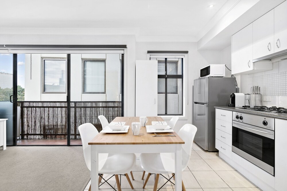 Sienna 1Bdr South Melbourne Apartment — 4-Star Luxury Hotel in South Melbourne, Australia