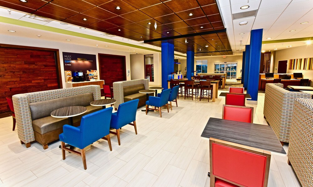 Holiday Inn Express & Suites Perryville by IHG - photo 42