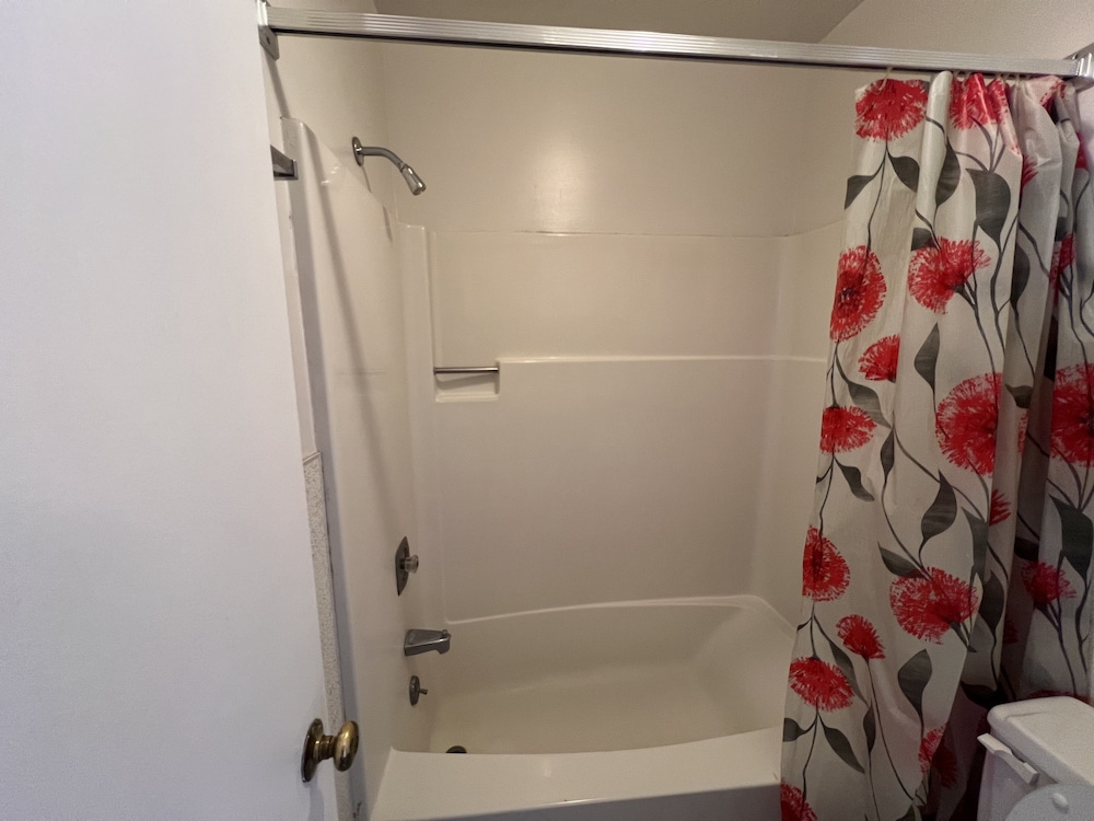 Glenwood Inn Stroudsburg - photo 21