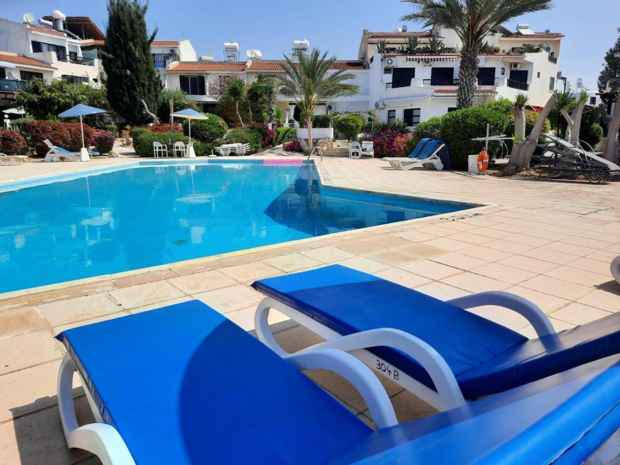 Kato Paphos Sea View Apartment with Pool